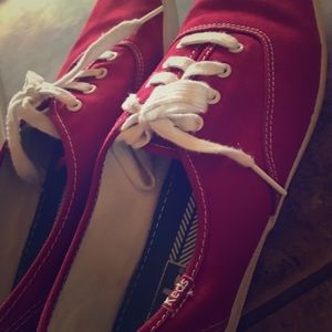 Red Keds💄